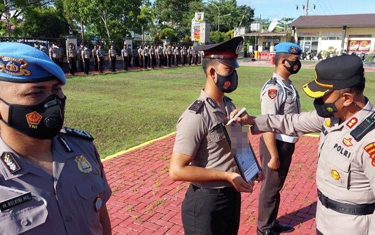 Satu Personel Polres Kapuas Diberhentikan Tidak Dengan Hormat