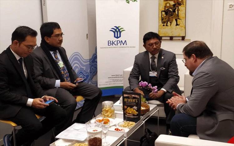 Menkominfo Sampaikan Transformasi Digital Indonesia di WEF 2022