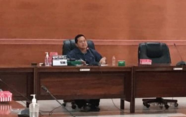Wakil Ketua I DPRD Kapuas Dorong Panitia Pilkades Harus Profesional