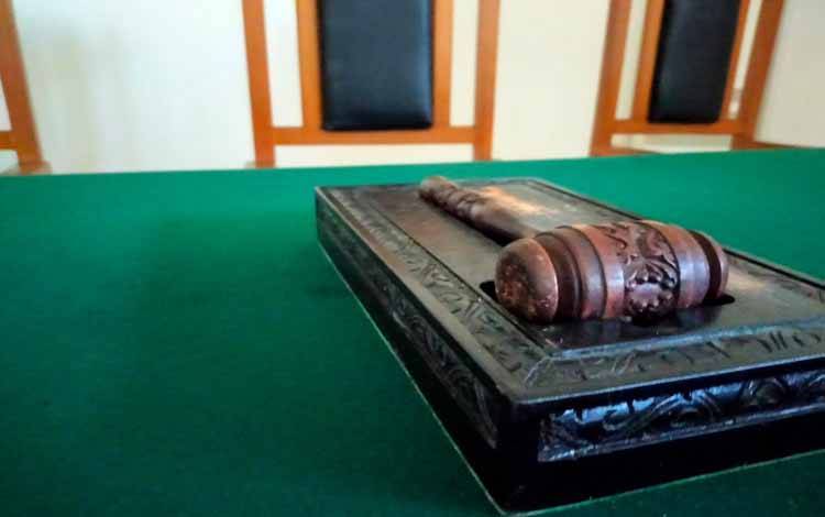 Pencuri Telepon Genggam Terancam 10 Bulan Penjara