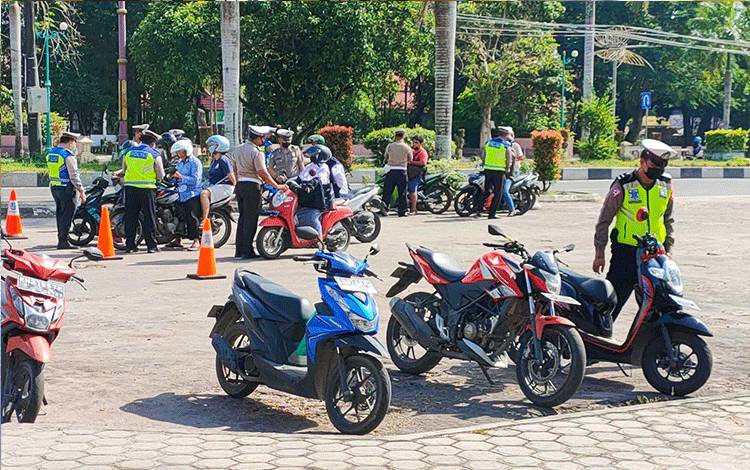 Puluhan Kendaraan Bermotor Terjaring Razia di Palangka Raya