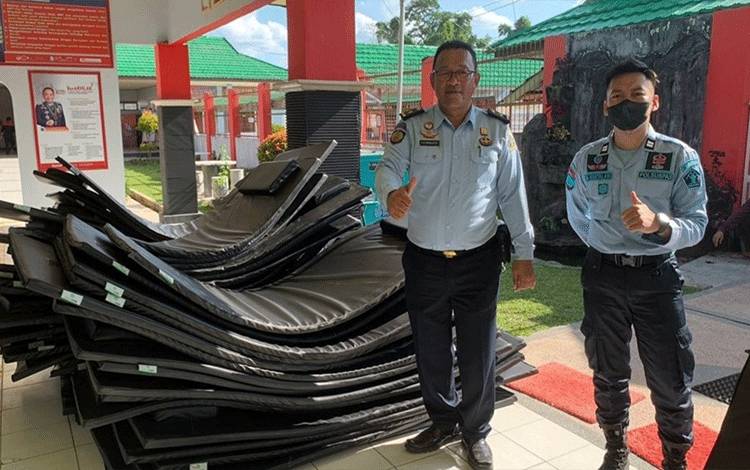 Rutan Kuala Kapuas Terima 100 Buah Matras dari Ditjenpas