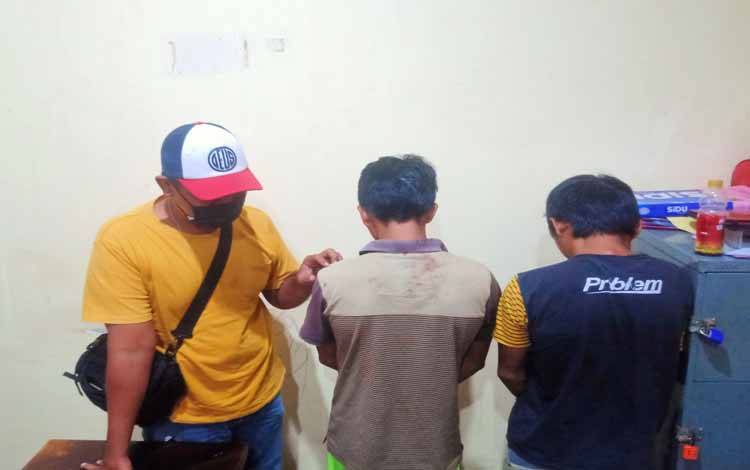 2 Pria Curi Besi Proyek di Palangka Raya