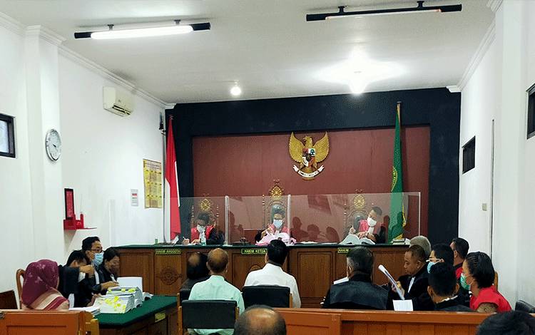 Jaksa Hadirkan 3 Saksi, Dua Terdakwa Pemalsuan Surat Langsung Hadir ?
