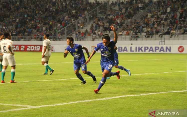 Persiba kembali Kontrak Aji Kusuma dan Yusuf Effendi