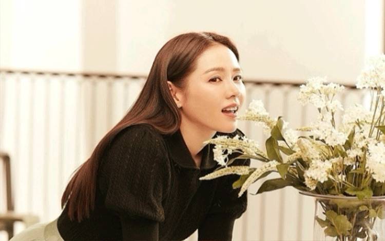 Agensi Son Ye Jin tepis rumor kehamilan sang aktris. (ANTARA/HO/Instagram @yejinhand)