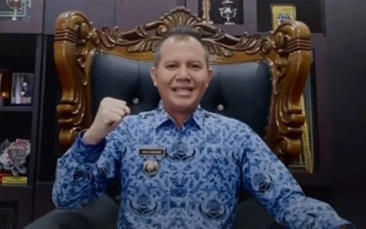 Bupati Gumas Ajak Masyarakat Gunakan Aplikasi New PLN Mobile