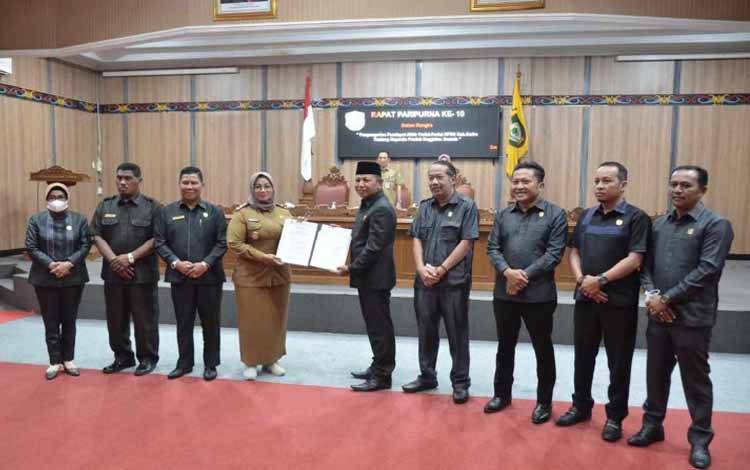Fraksi DPRD Kotim Sepakati Hasil Pembahasan Raperda Pengembangan Produk Lokal