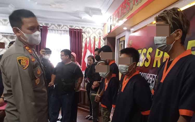 Anggota Polsek Pangkalan Banteng Tangkap 2 Perempuan karena Edarkan Sabu