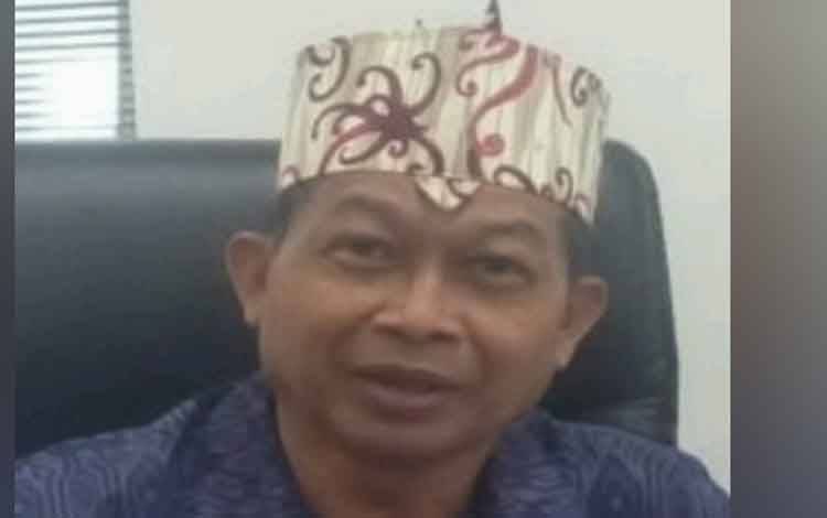 Legislator Kalteng, Henry.