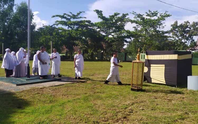 Kantor Kementrian Agama Seruyan Gelar Praktek Bimbingan Manasik Haji