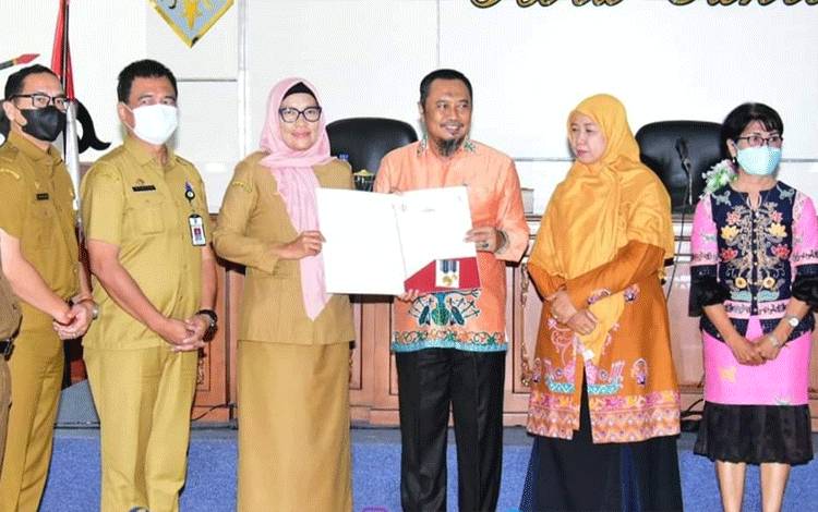 2 Pejabat Purna Tugas, Wali Kota Palangka Raya Sampaikan Ini