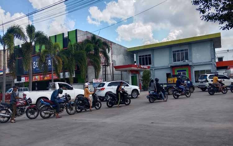 Ekonom UGM Usul Naikkan Harga Pertalite dan Turunkan Harga Pertamax