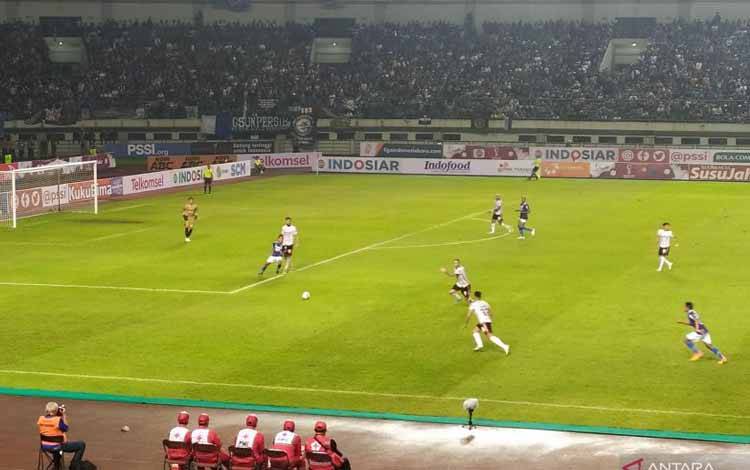 Persib Gagal Menang di Kandang Setelah Imbang 1-1 Lawan Bali United