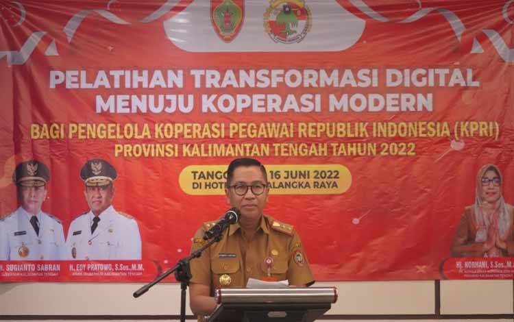 Buka Pelatihan Transformasi Digital, Asisten Ekobang Kalteng Tekankan Koperasi Modern