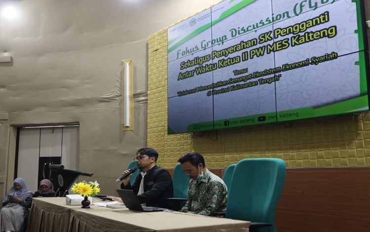 MES Kalteng dan FEBI IAIN Palangka Raya FGD Ekonomi Syariah
