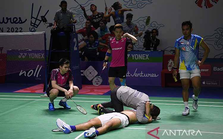 Pelatih Malaysia Rexy Mainaky Peluk Yeremia saat Terkapar di Lapangan