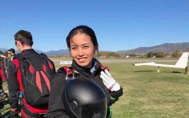 Pelatih dan penerjun payung internasional, Naila Novaranti
