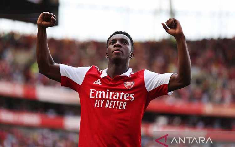 Eddie Nketiah Warisi Nomor Punggung 14 di Arsenal