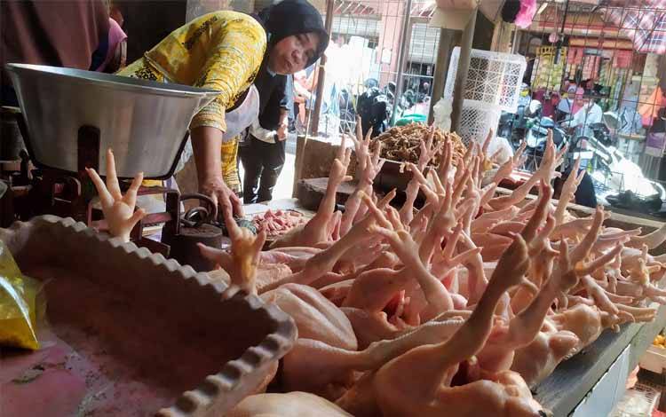 Alhamdulilah, Harga Daging Ayam Potong di Sampit Mulai Turun