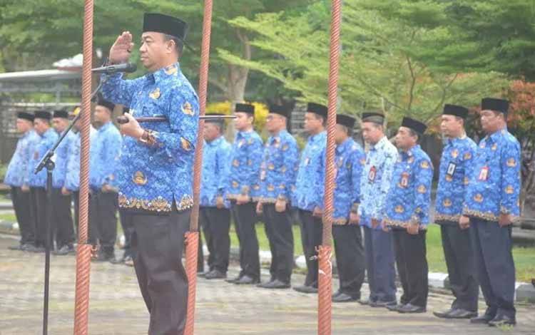 Bupati Seruyan Minta Tingkatkan Disiplin Kerja?