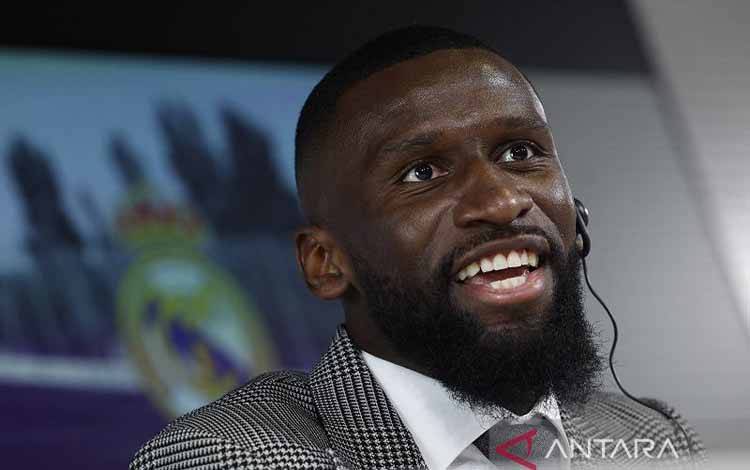 Resmi Diperkenalkan, Rudiger Sebut Jagokan Real Madrid Lawan Liverpool