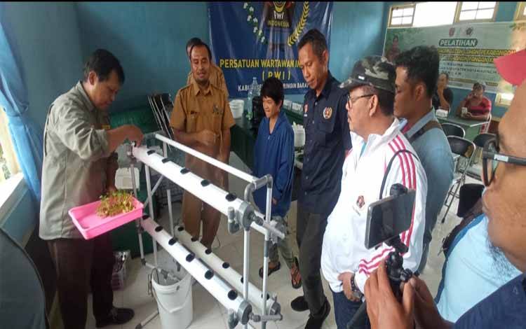Wartawan Ikuti Pelatihan Hidroponik dan Menanam Tanaman Pangan
