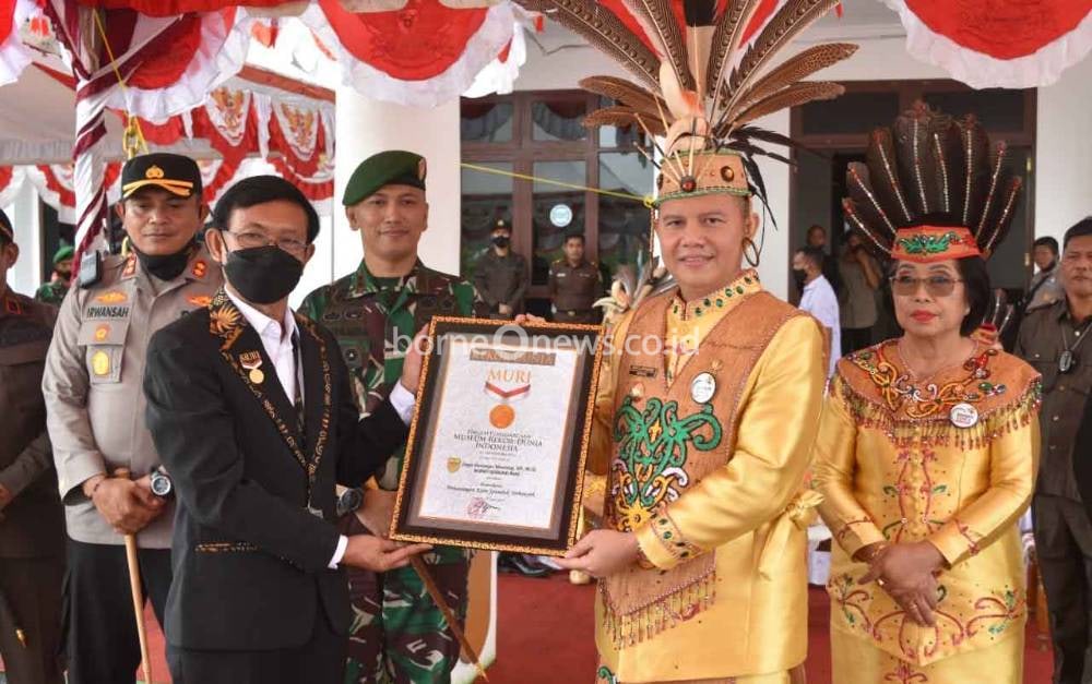 Selamat! Kabupaten Gunung Mas Pecahkan Rekor MURI