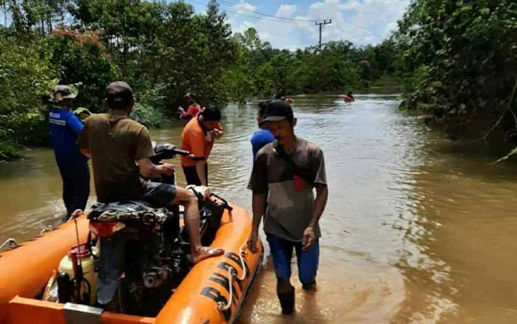 Belasan Warga Diungsikan Akibat Banjir di Lamandau ?
