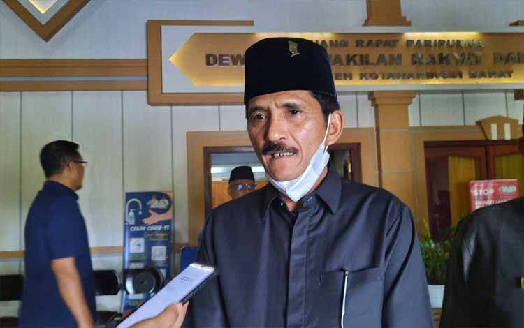 Dewan Kobar Harapkan Pemda Meningkatkan Pelayanan kepada Masyarakat