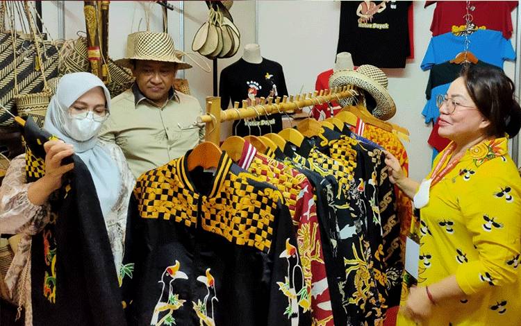 Wagub Kalteng Sempatkan Mampir ke Stand UMKM di Jogja Expo Center