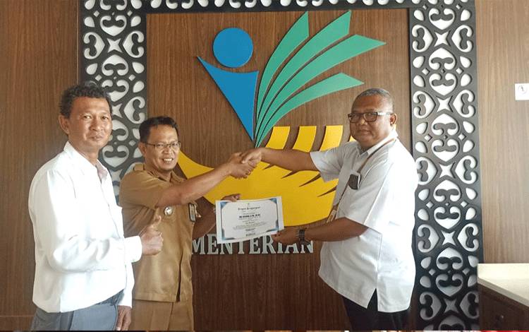 Kecamatan Jekan Raya Raih Penghargaan Peduli Sosial