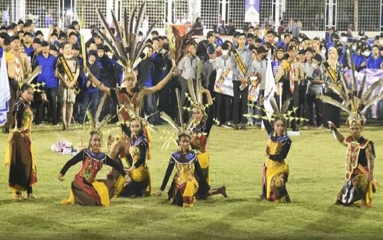 Ribuan Masyarakat Hadiri Pembukaan Porkab dan FBIMBT Barito Utara