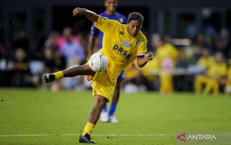Ronaldinho Tiba di Indonesia untuk Peluncuran Jersey RANS Nusantara FC