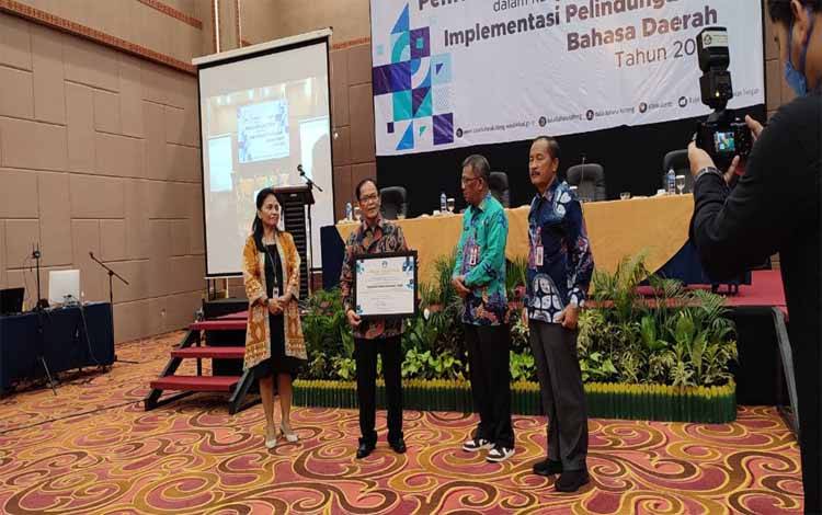 Pemprov Kalteng Hibahkan 3.000 M2 Tanah untuk Balai Bahasa