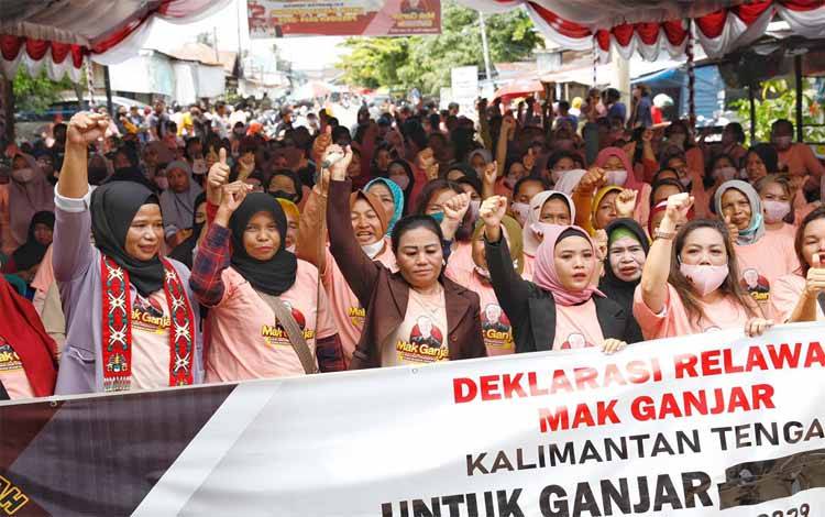 Ratusan Emak-Emak di Kalteng Dukung Ganjar Maju Pilpres 2024