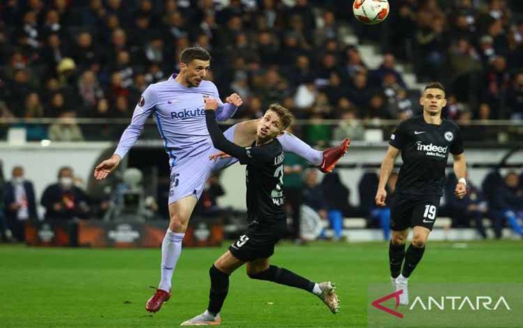 Tottenham Hotspur Ingin Pinjam Clement Lenglet dari Barcelona