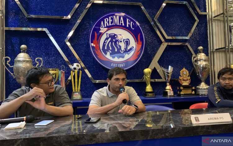 Arema FC Harap Laga Trofeo Bersama Ronaldinho Tambah Pengalaman Pemain