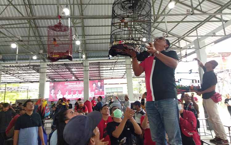 Ratusan Pecinta Burung Berkicau Ramaikan Bulan Bung Karno