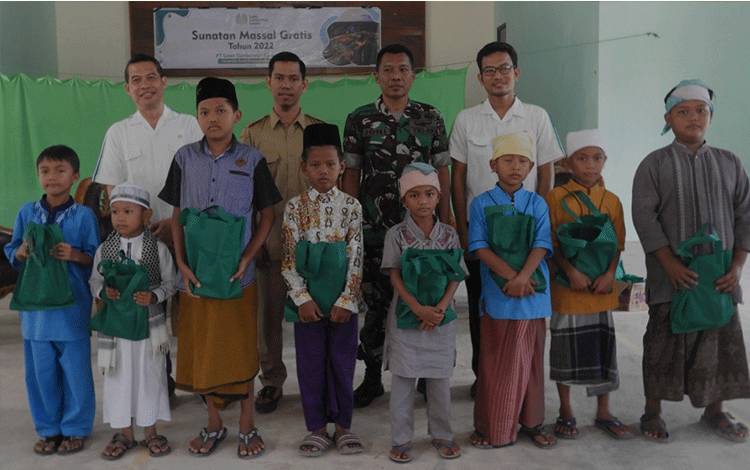 Sambut Liburan Sekolah, PT KSA Gelar Sunatan Massal
