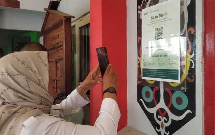 Pegawai Rutan Kuala Kapuas Tetap Diwajibkan Scan QR Code PeduliLindungi