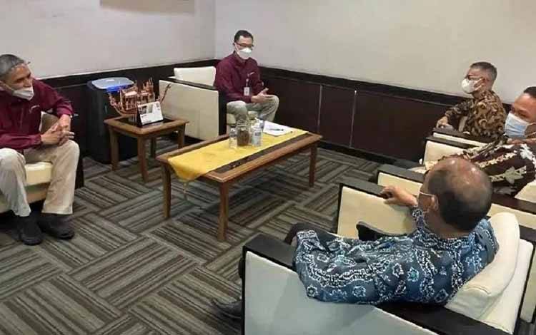 Bupati Lamandau Hendra Lesmana beserta jajaran bertemu Deputi Bidang Reformasi Birokrasi, Akuntabilitas Aparatur dan Pengawasan Kemenpan-RB RI.