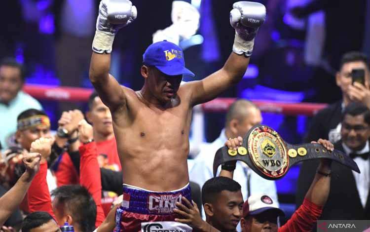 Daud Yordan Pertahankan Gelar Usai Menang TKO Panya Uthok