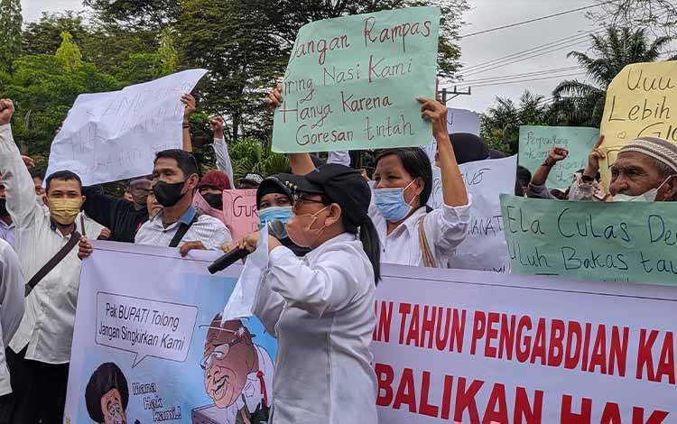Disdik Kotim Jamin Data Dapodik Tenaga Kontrak Guru Aman