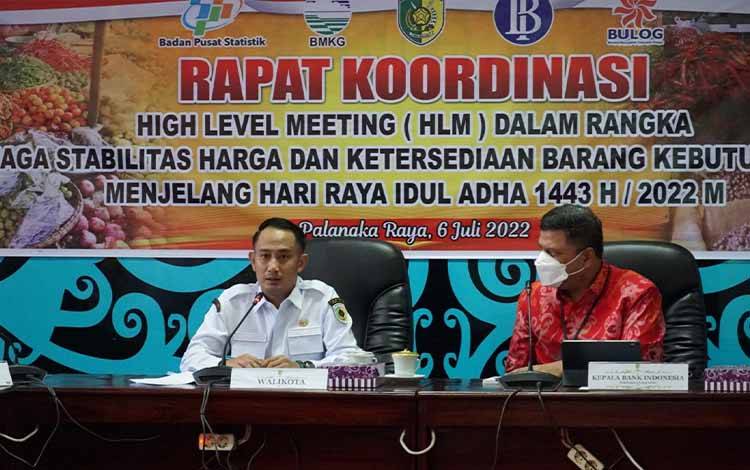Wali Kota Palangka Raya Pimpin Rapat TPID Jelang Iduladha