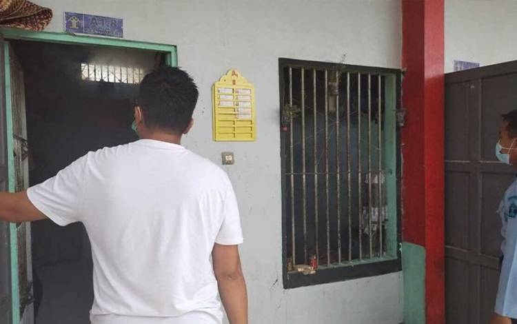 Petugas Rutan Kapuas Lakukan Fogging Ruangan Hingga Blok Hunian Cegah DBD