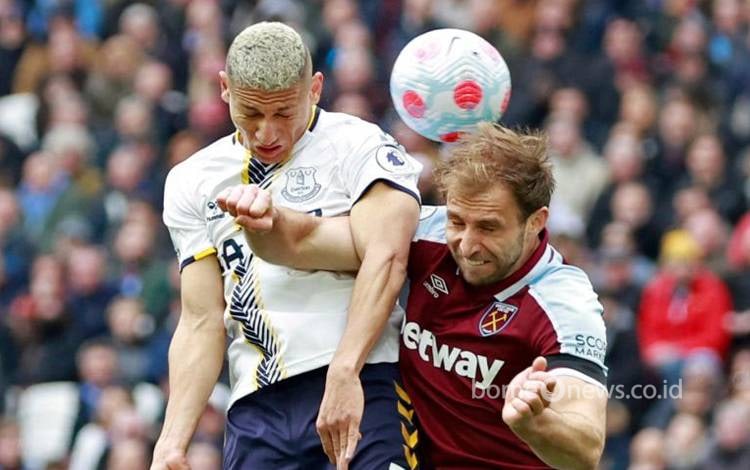 West Ham United Konfirmasi Michail Antonio Patah Kaki