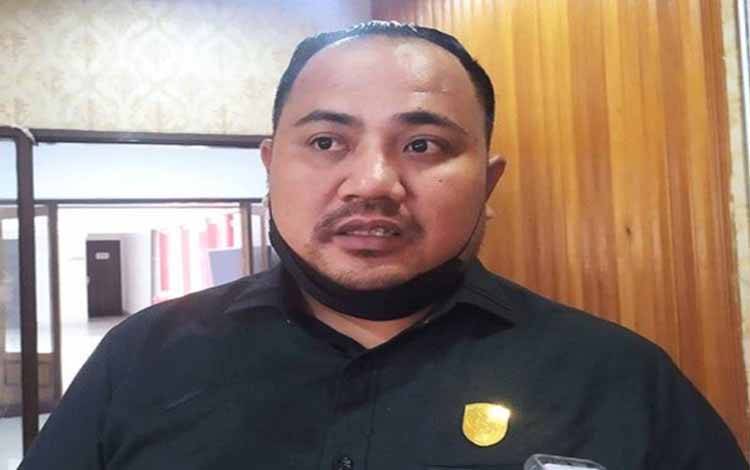 Sekretaris Komisi A DPRD Palangka Raya, Noorkhalis Ridha. (Foto: HENDRI, BORNEONEWS)