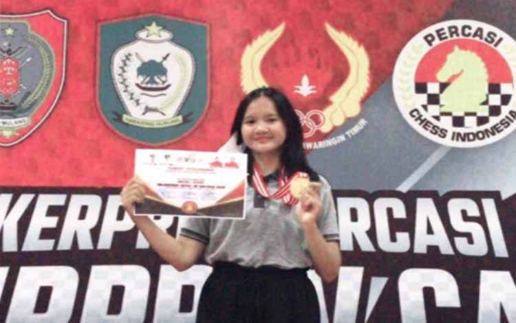 Prestasi Anggaraeni Berikan Kebanggan Tersendiri Bagi SMAN 1 Palangka Raya