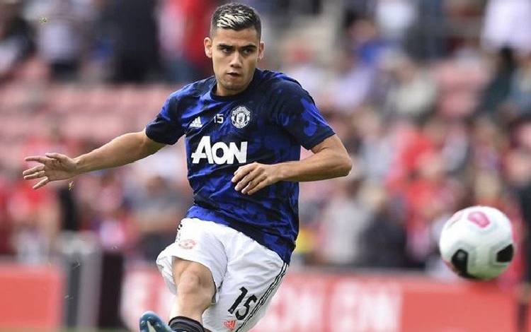 Fulham Amankan Jasa Andreas Pereira dari Manchester United
